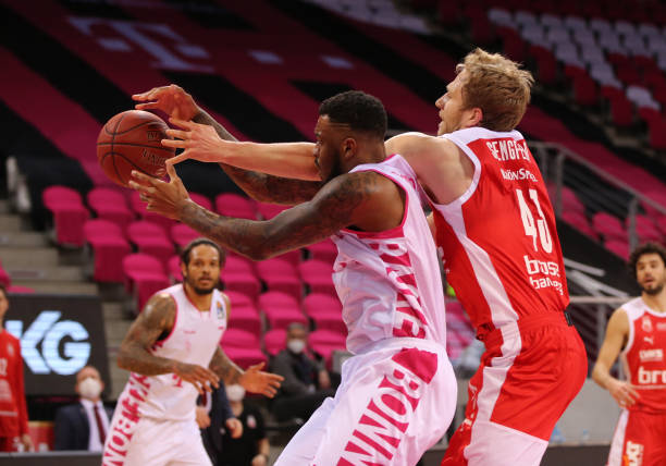 他并没有像 他并没有像